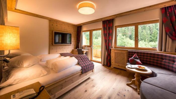 Verwoehnhotel Kristall Pertisau Room photo
